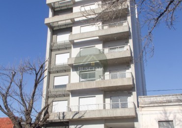 EN VENTA HERMOSO MONOAMBIENTE CON COCHERA